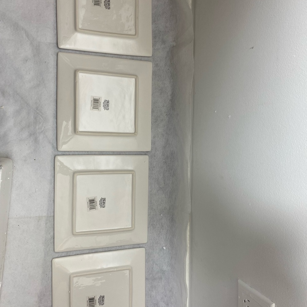 Embossed White Square Dinnerware Set - Picture 6 of 10